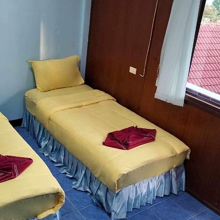 Tanyaporn House Hotel Haad Rin Bagian luar foto